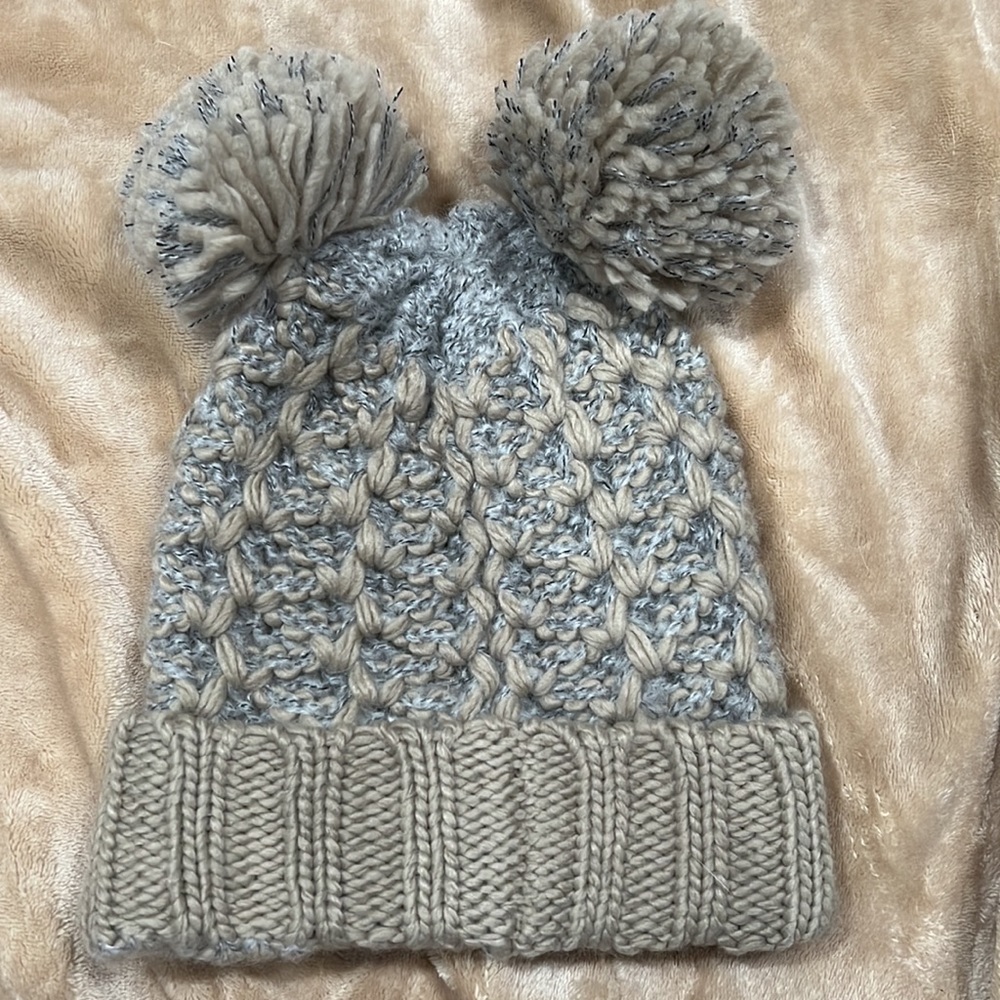 Winter hat - Picture 2 of 2